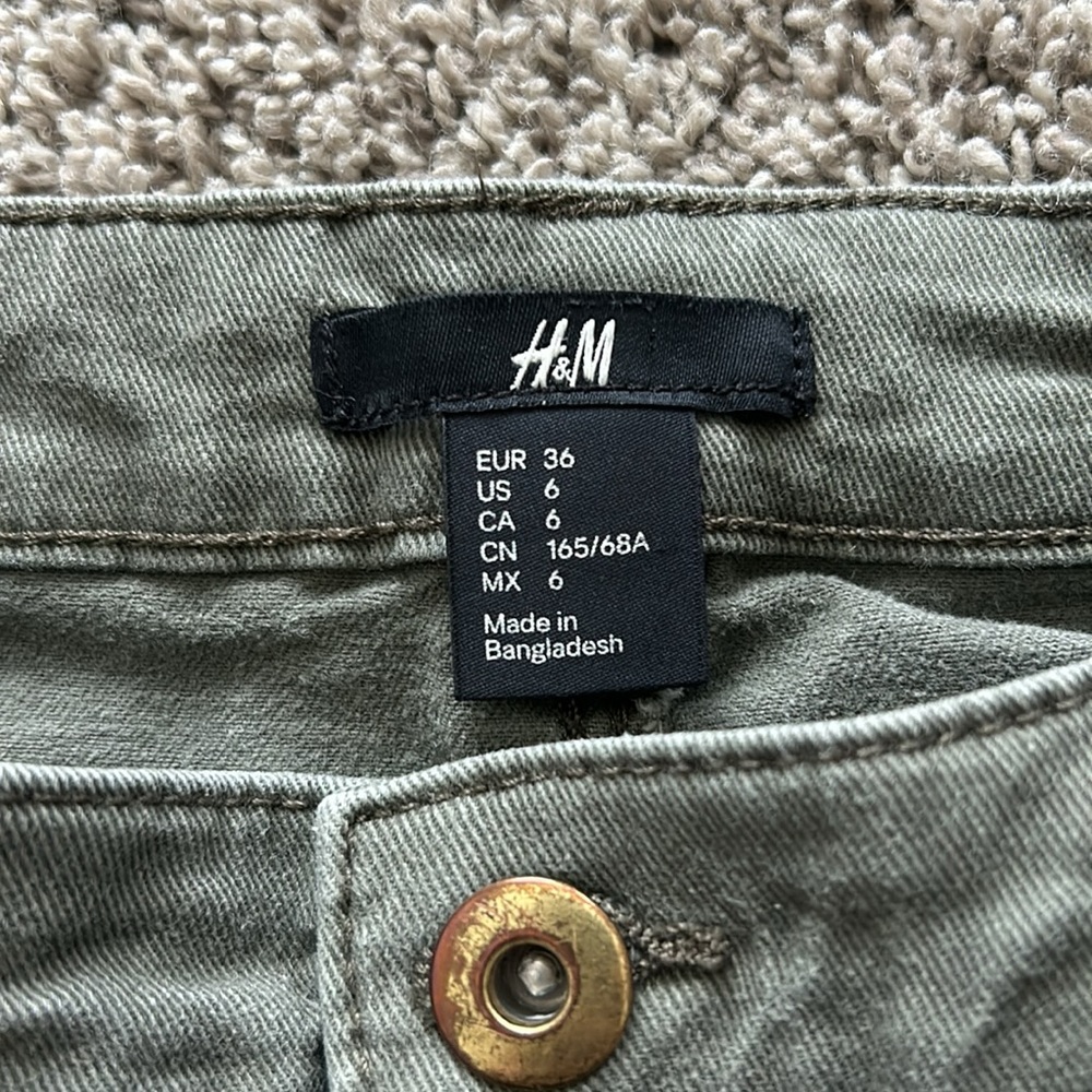 Low Rise Shorts - Picture 2 of 3